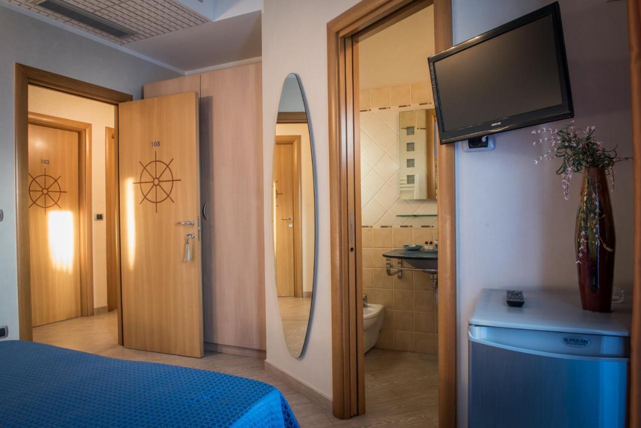 Hotel Mirage Torre Santa Sabina